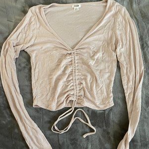 Baby pink ribbed long sleeve cropped top